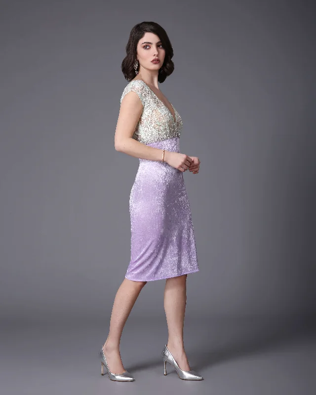 JIZEL -  Delicate elegant evening dress. Straight-cut dress with a V-neck. Sparkle Bridal Dress