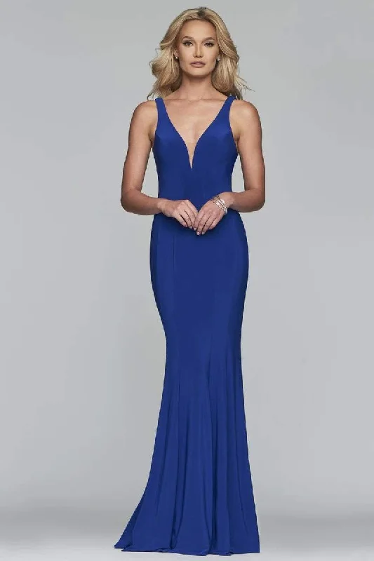 Faviana - Contoured Deep V-Neck Trumpet Dress 10223 - 1 pc Royal In Size 2 Available Unique unclassified dresses