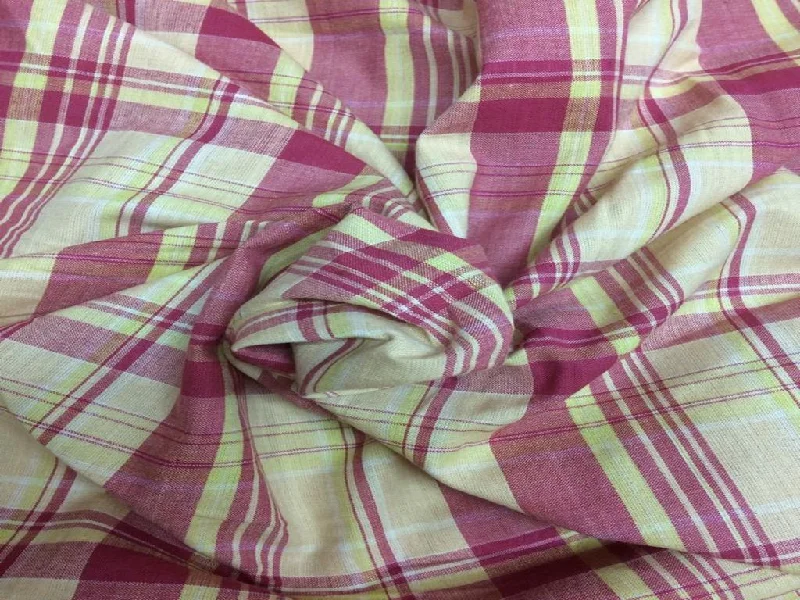 White And Red Check Yarn Dyed Cotton Fabric Bright color unclassified dresses